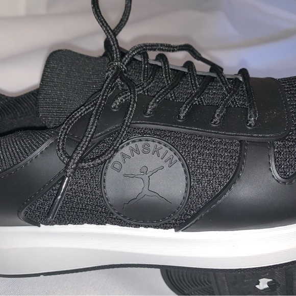 DANSKIN Women’s Infinite Black Ultra Light Knit Sneakers, Slip on Shoes Size 9 - Picture 15 of 15